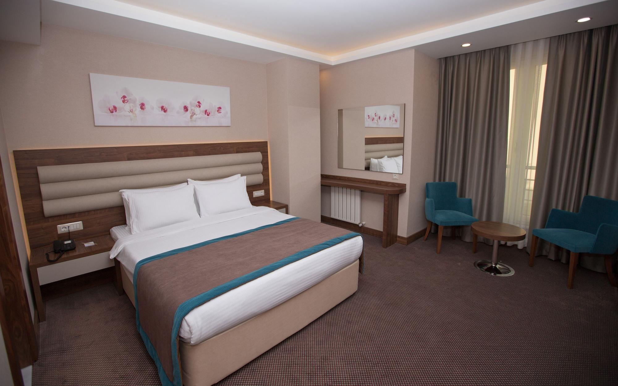 Goeruekle Gueler Park Hotel Kültér fotó
