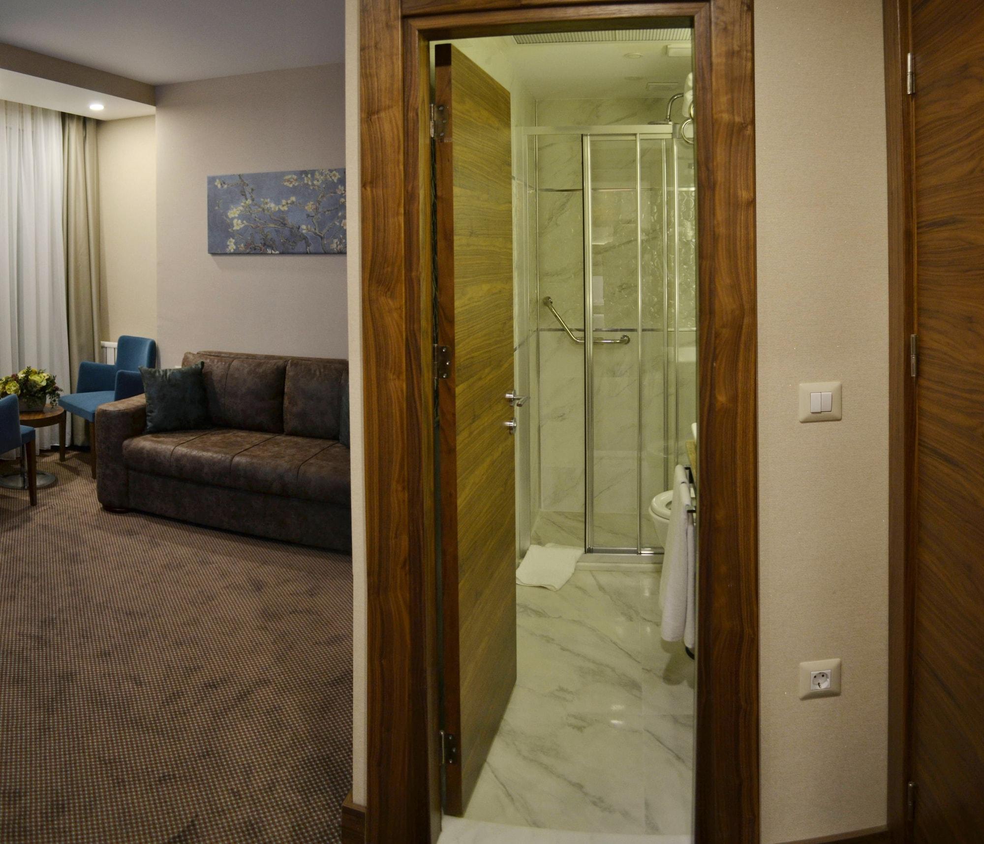 Goeruekle Gueler Park Hotel Kültér fotó