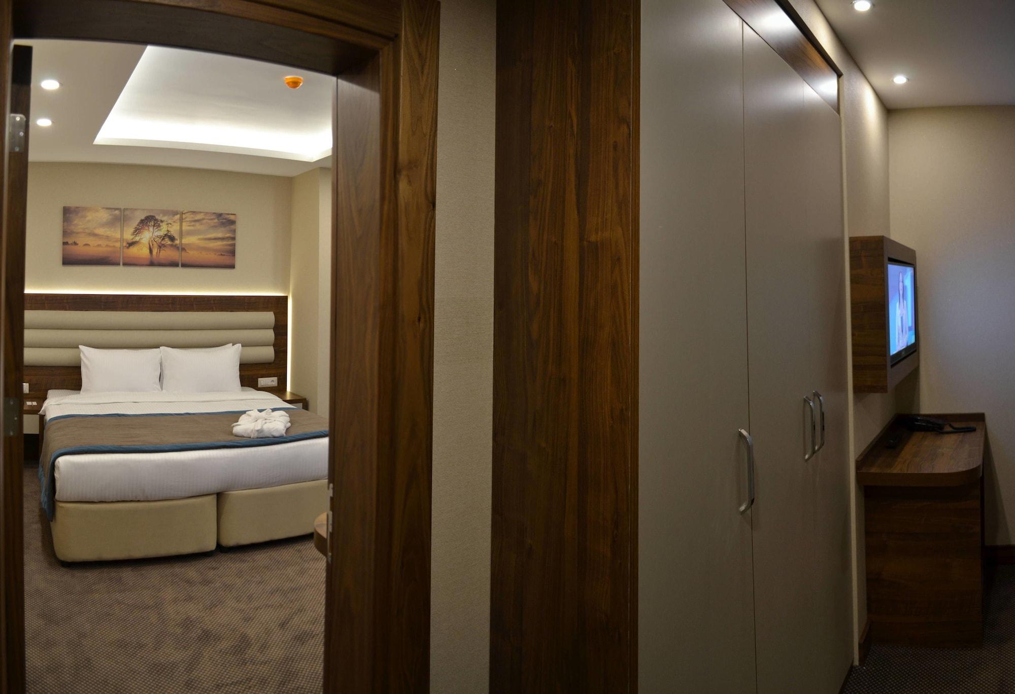 Goeruekle Gueler Park Hotel Kültér fotó