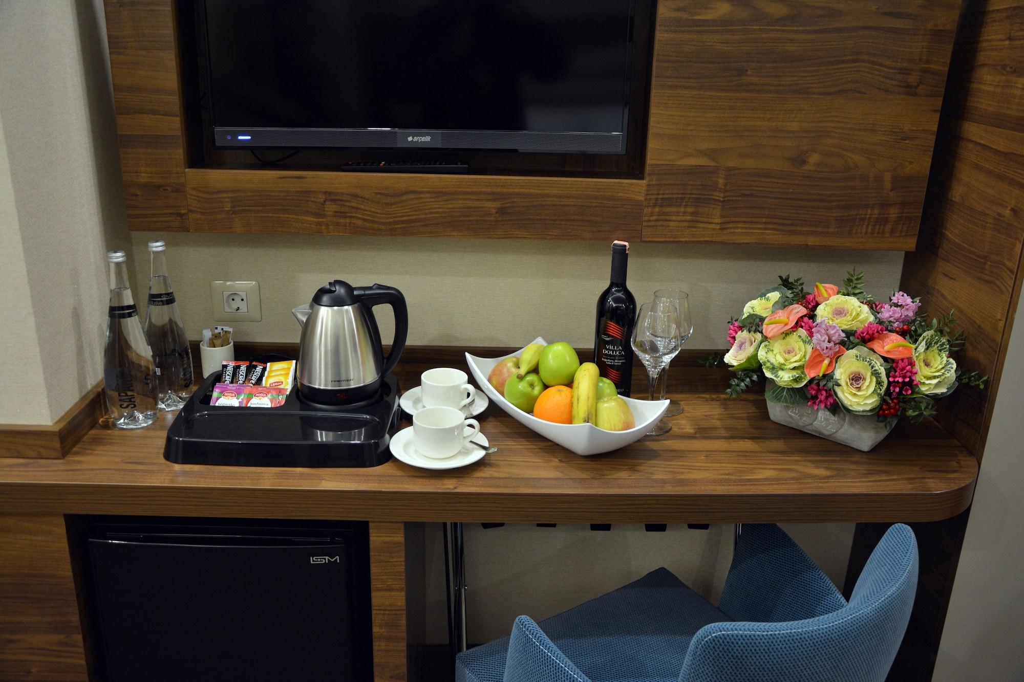 Goeruekle Gueler Park Hotel Kültér fotó