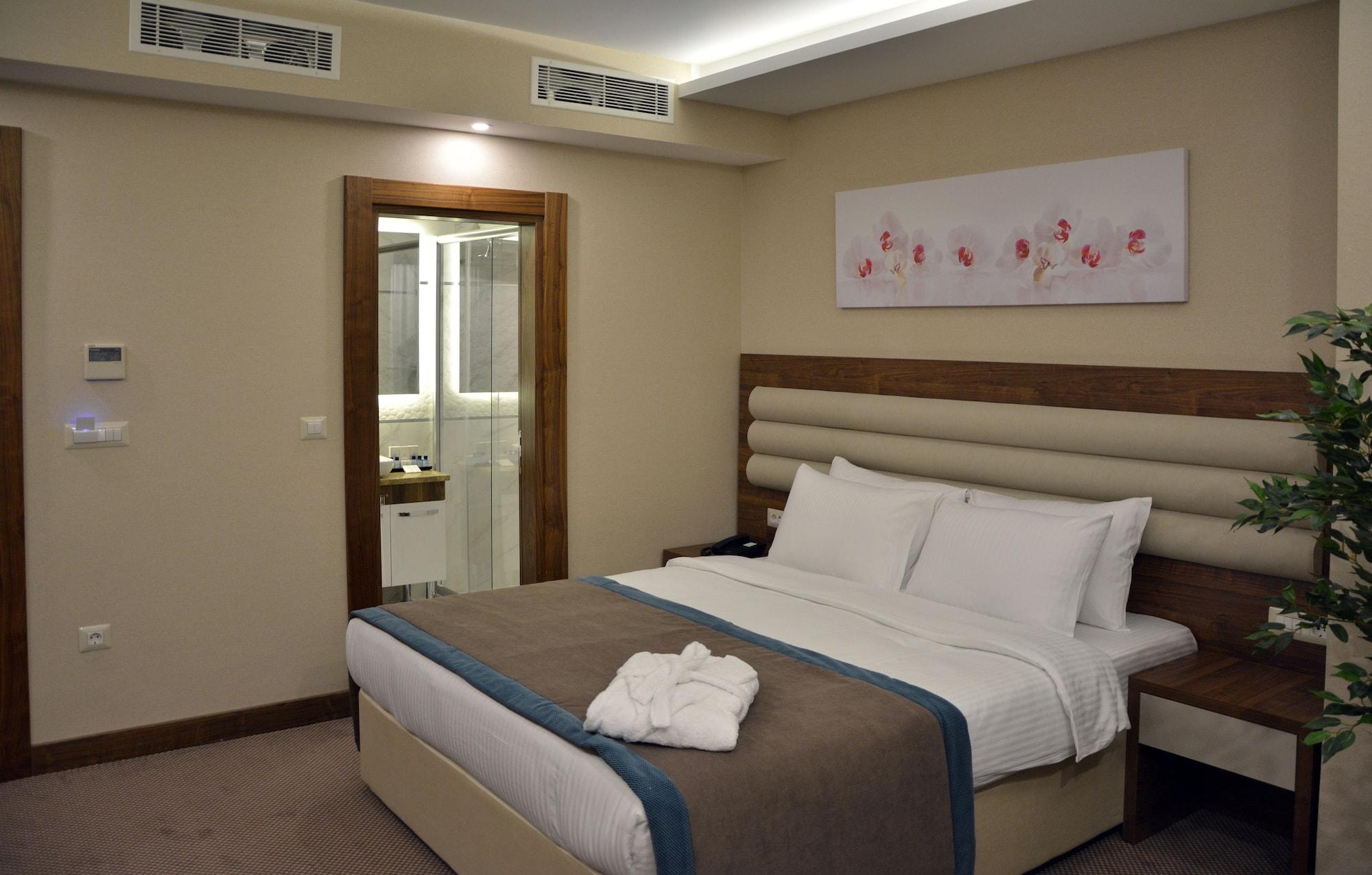 Goeruekle Gueler Park Hotel Kültér fotó