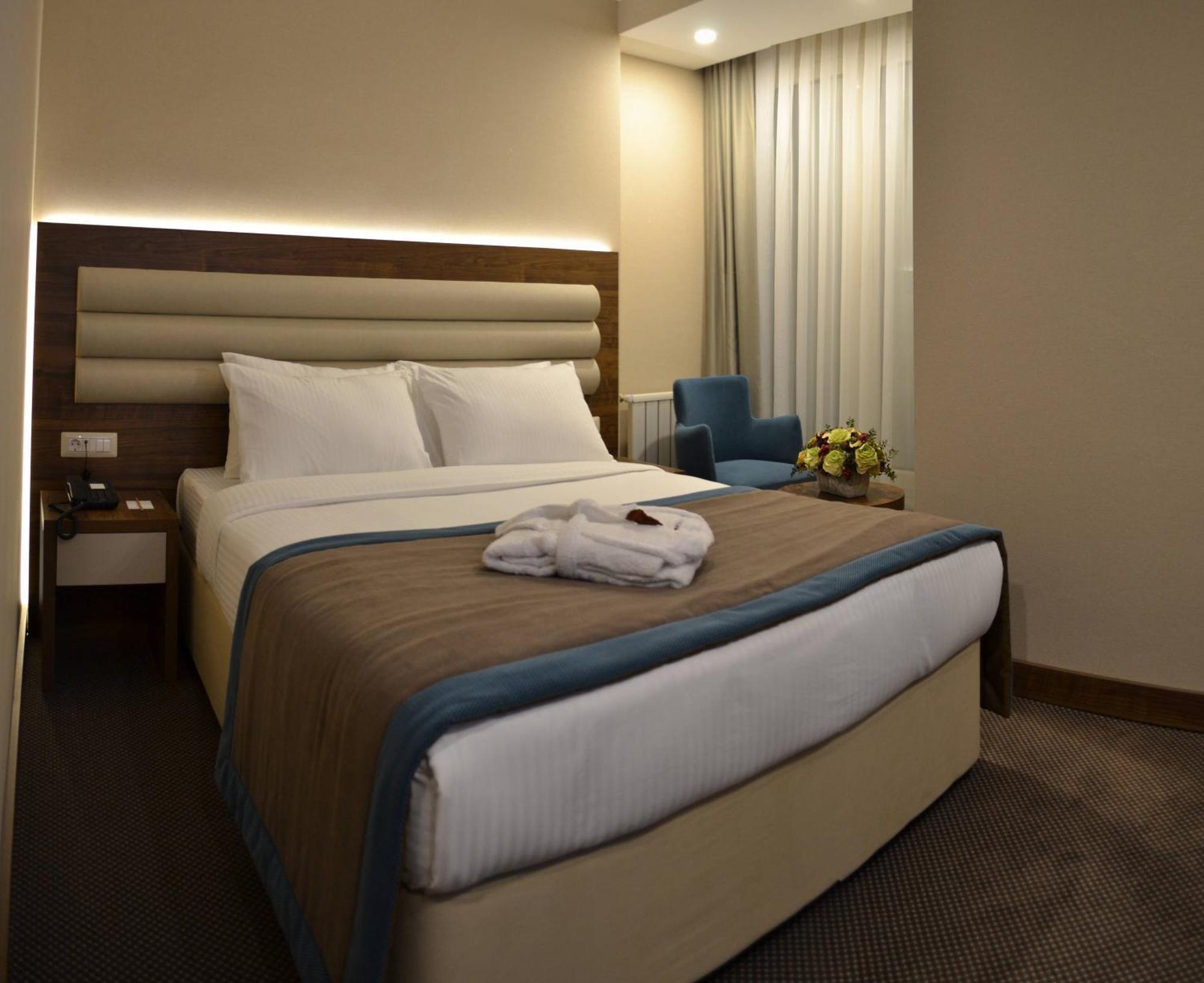 Goeruekle Gueler Park Hotel Szoba fotó