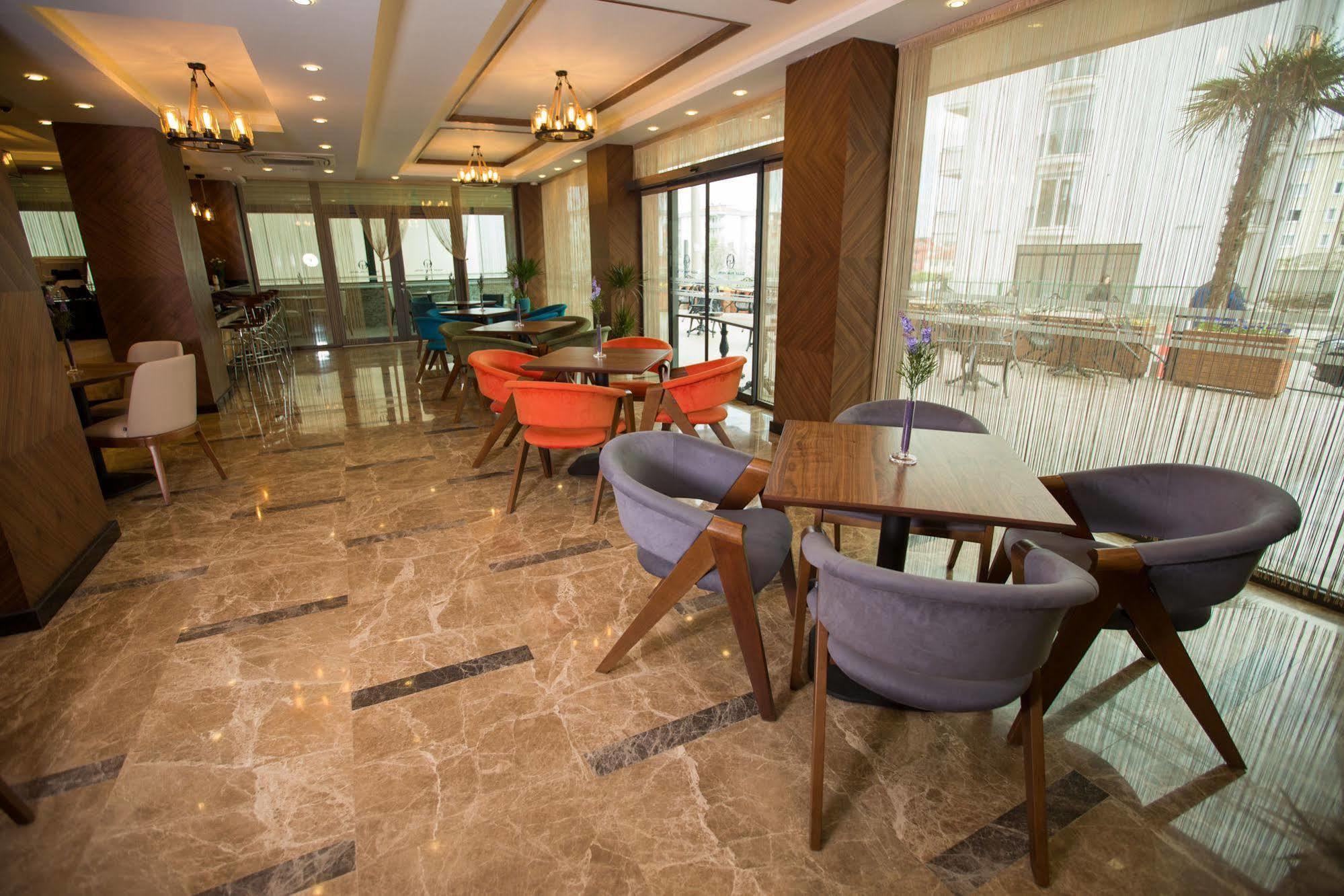 Goeruekle Gueler Park Hotel Kültér fotó