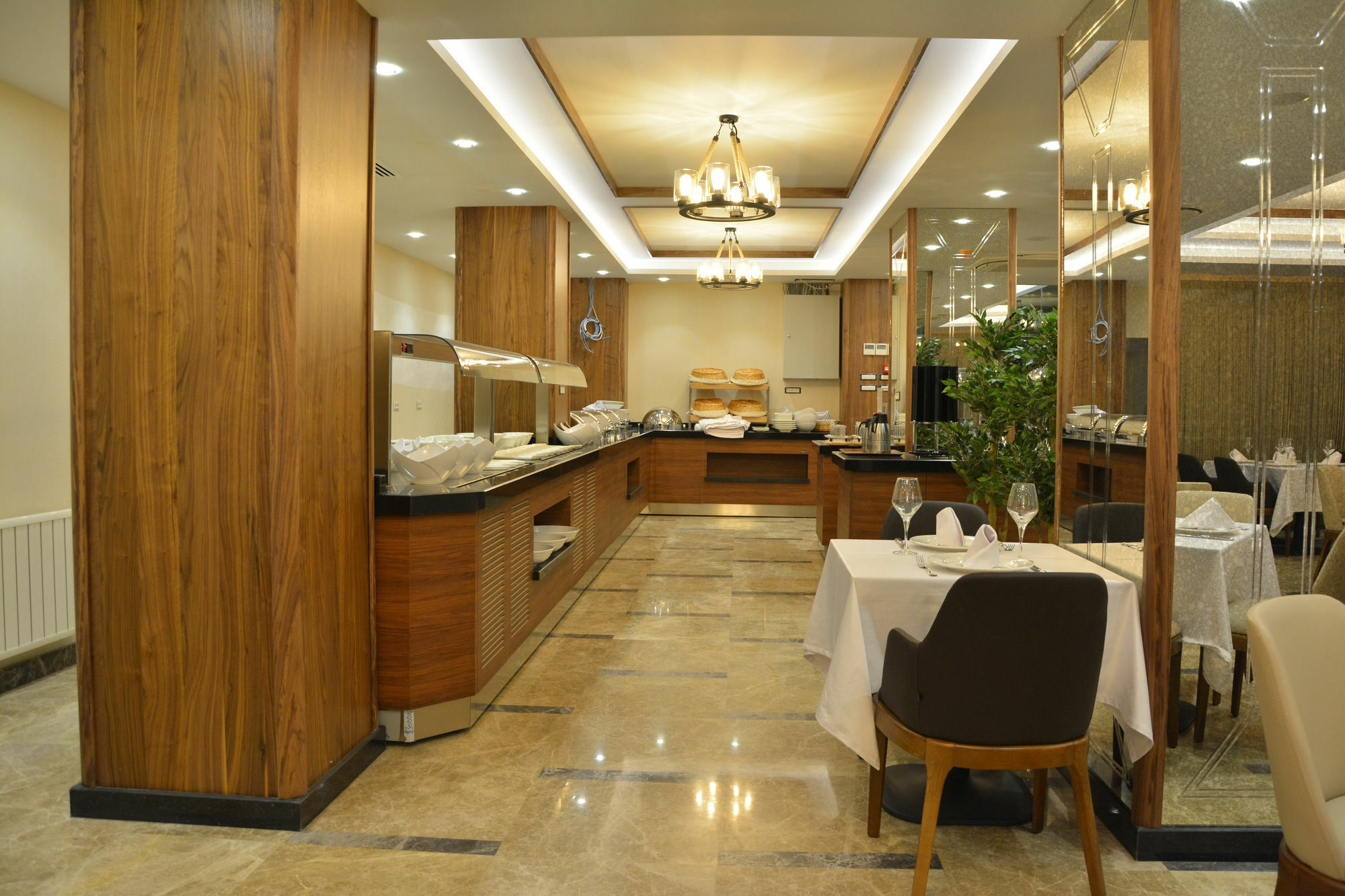 Goeruekle Gueler Park Hotel Kültér fotó